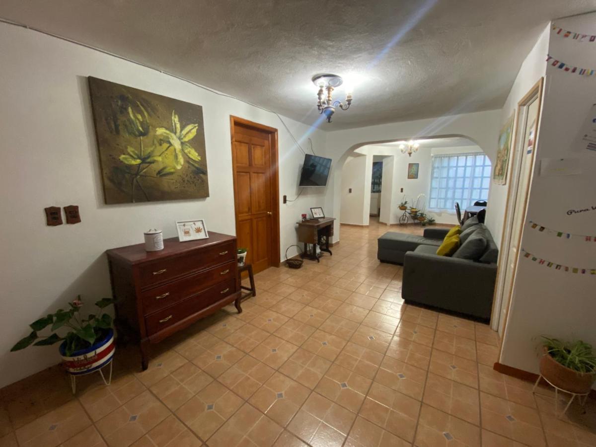 Pura Vida! Ciudad Hidalgo Bed & Breakfast ภายนอก รูปภาพ